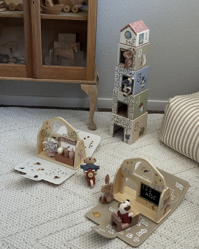 Egmont toys at home